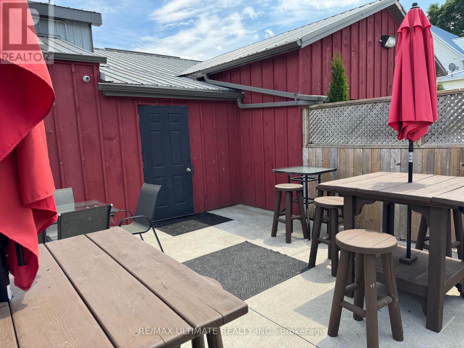 53 Simcoe Street, Brant, ON