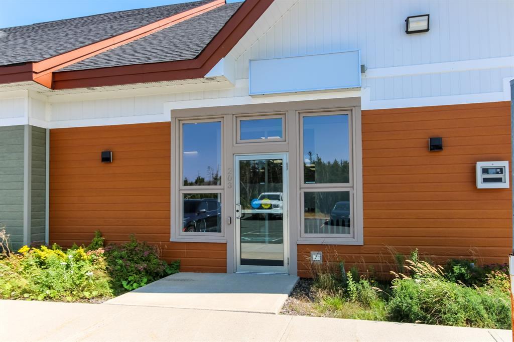 204/205-1108 Kenmount Road, Paradise, NL