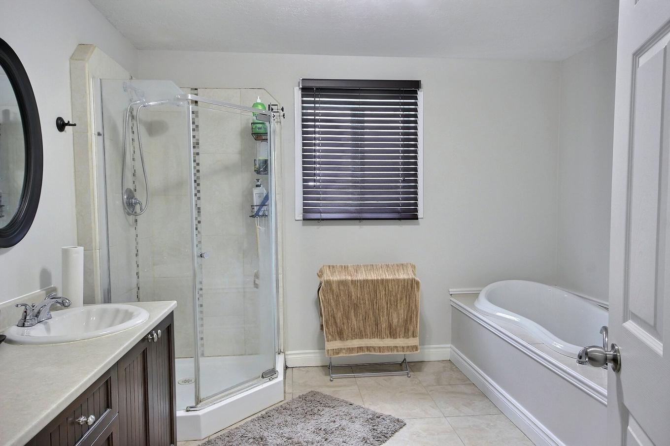 Bathroom - 66 Av. Victor, Rouyn-Noranda, QC - Indoor Photo Showing Bathroom