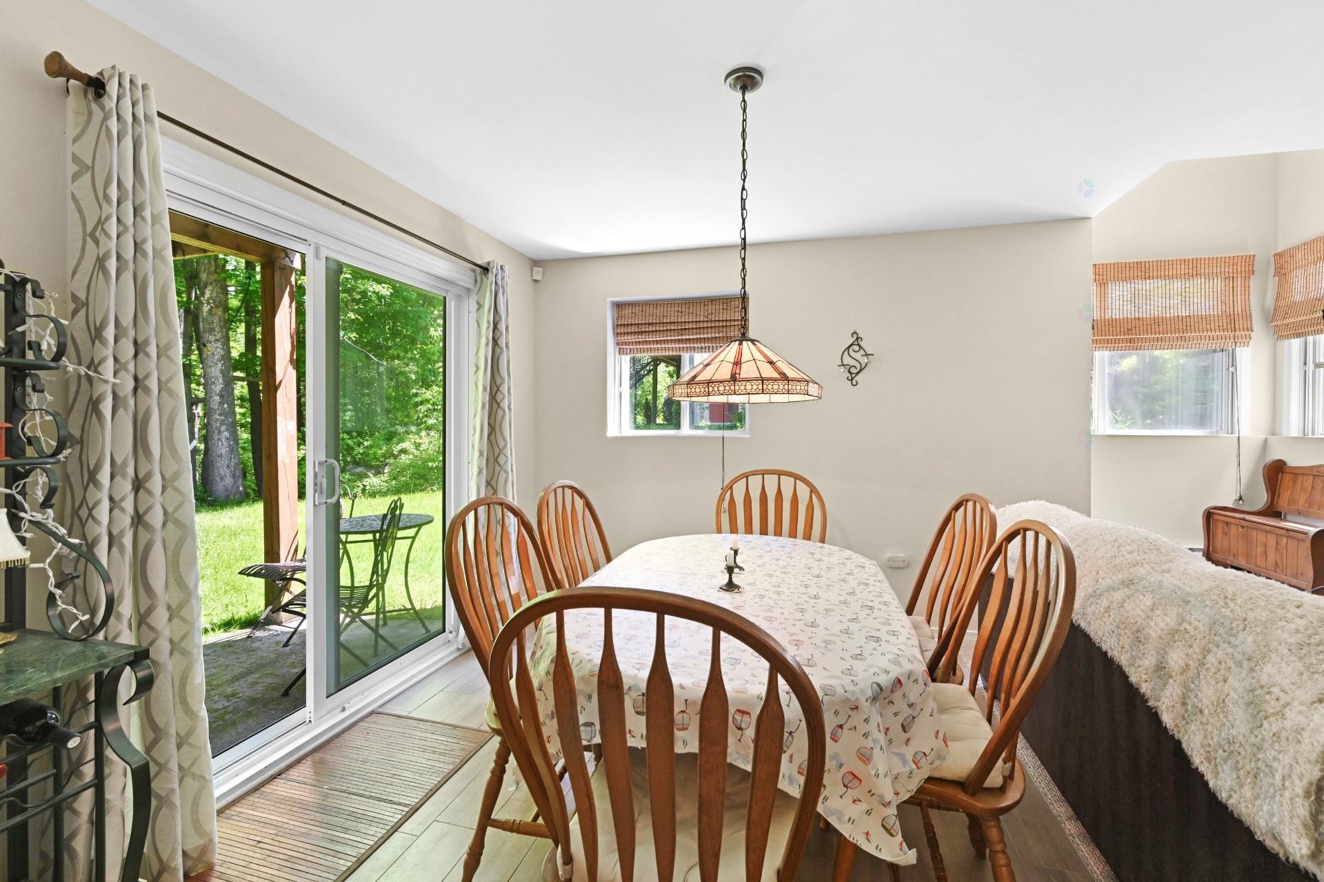 Dining Room - 134 - 134A Ch. Bernier, Sutton, QC - Indoor Photo Showing Dining Room