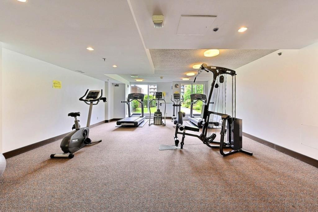Exercise room - 2108-650 Rue Jean-D'Estrées, Montréal (Ville-Marie), QC - Indoor Photo Showing Gym Room