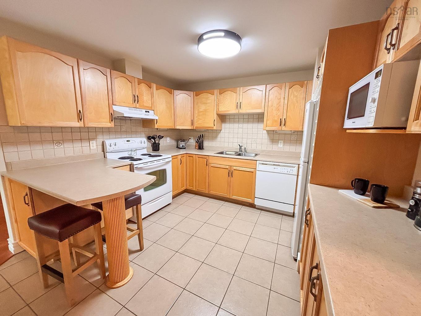 Suite 105 476 Main Street, Mahone Bay, NS