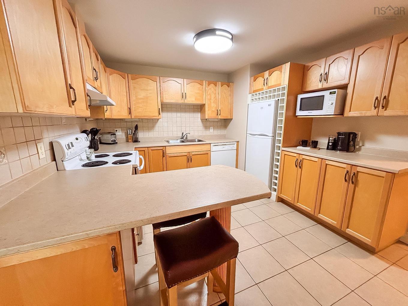 Suite 105 476 Main Street, Mahone Bay, NS