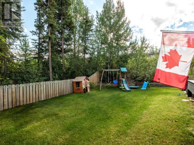 35-19 Wann Road, Whitehorse, YT - Outdoor With Backyard