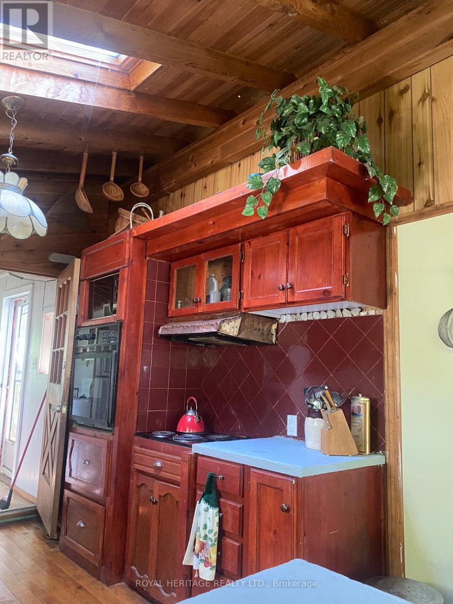 B40426 Shore Road, Brock, ON - Indoor Photo Showing Other Room