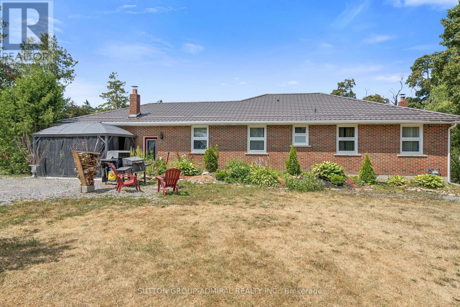 499 York Street, Brock, ON - Outdoor