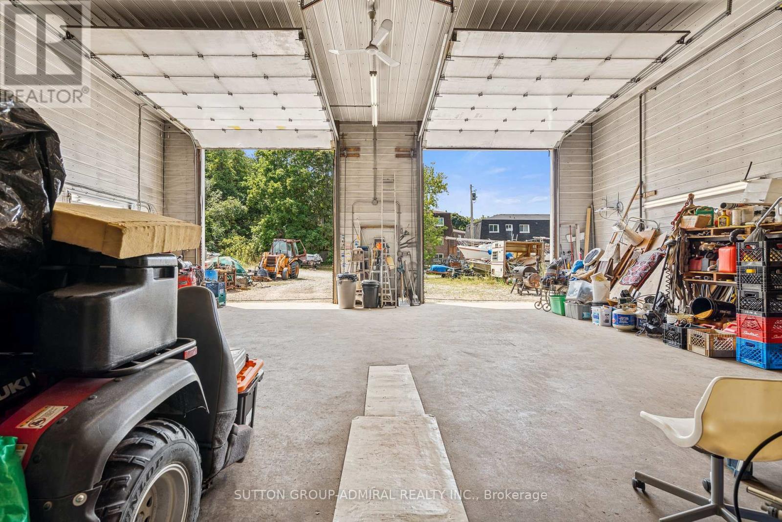 499 York Street, Brock, ON - Indoor Photo Showing Garage