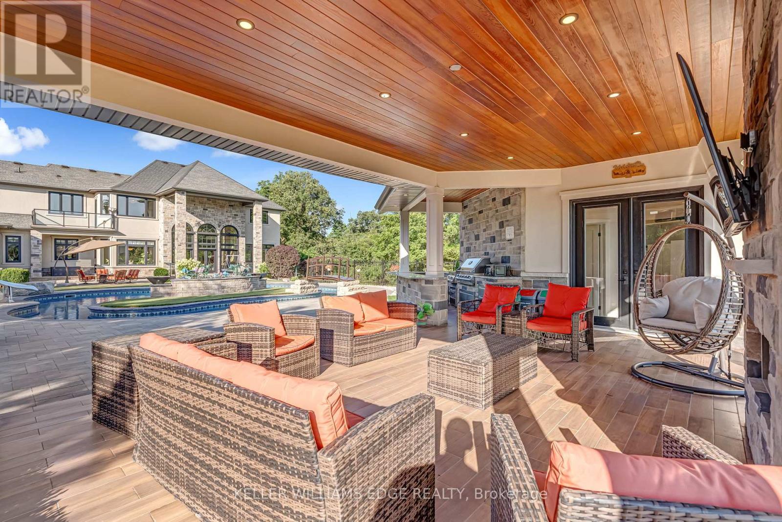 3122 Cedar Springs Road, Burlington, ON - Outdoor With Deck Patio Veranda