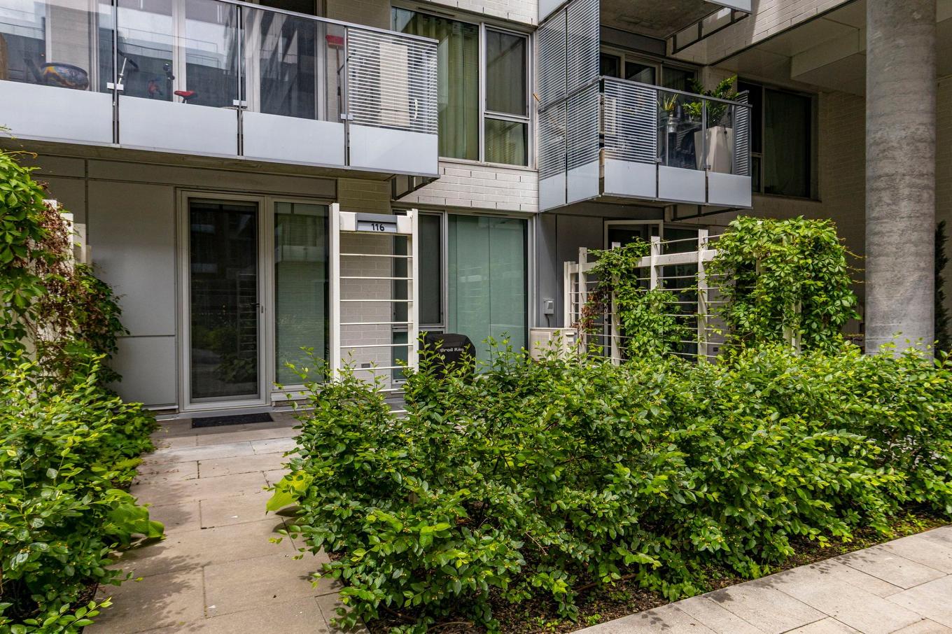 Terrasse - 116-700 Rue St-Paul O., Montréal (Ville-Marie), QC - Outdoor