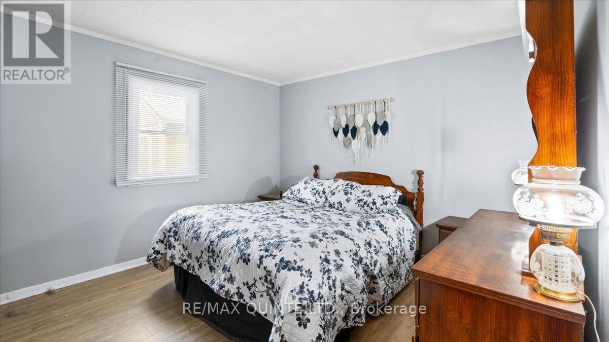 42 A Hawkins Bay Road, Tweed (Elzevir (Twp)), ON - Indoor Photo Showing Bedroom