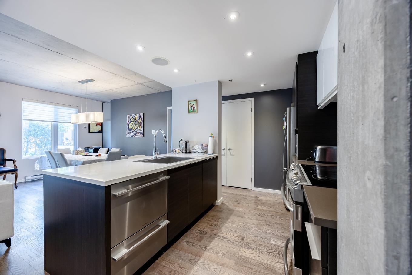 Kitchen - 105-9815 Boul. Leduc, Brossard, QC - Indoor Photo Showing Kitchen
