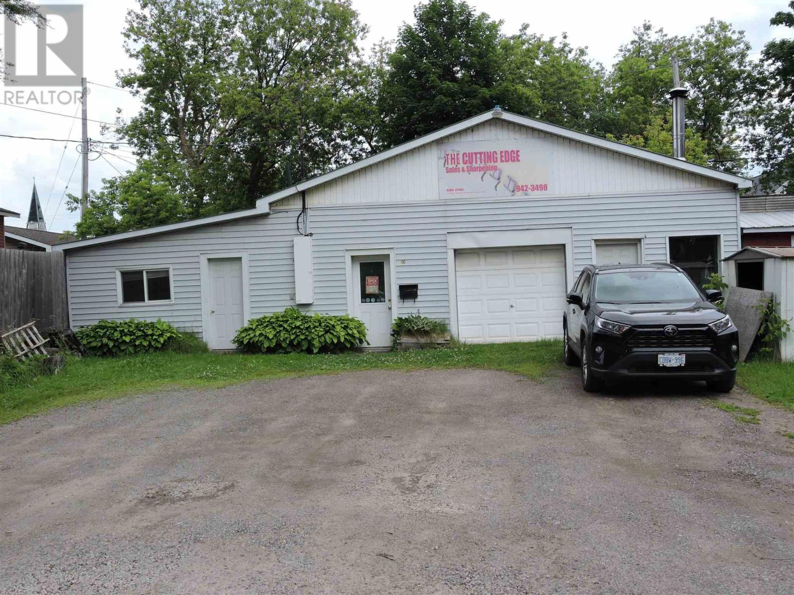 90 St. Andrew'S Ter, Sault Ste. Marie, ON