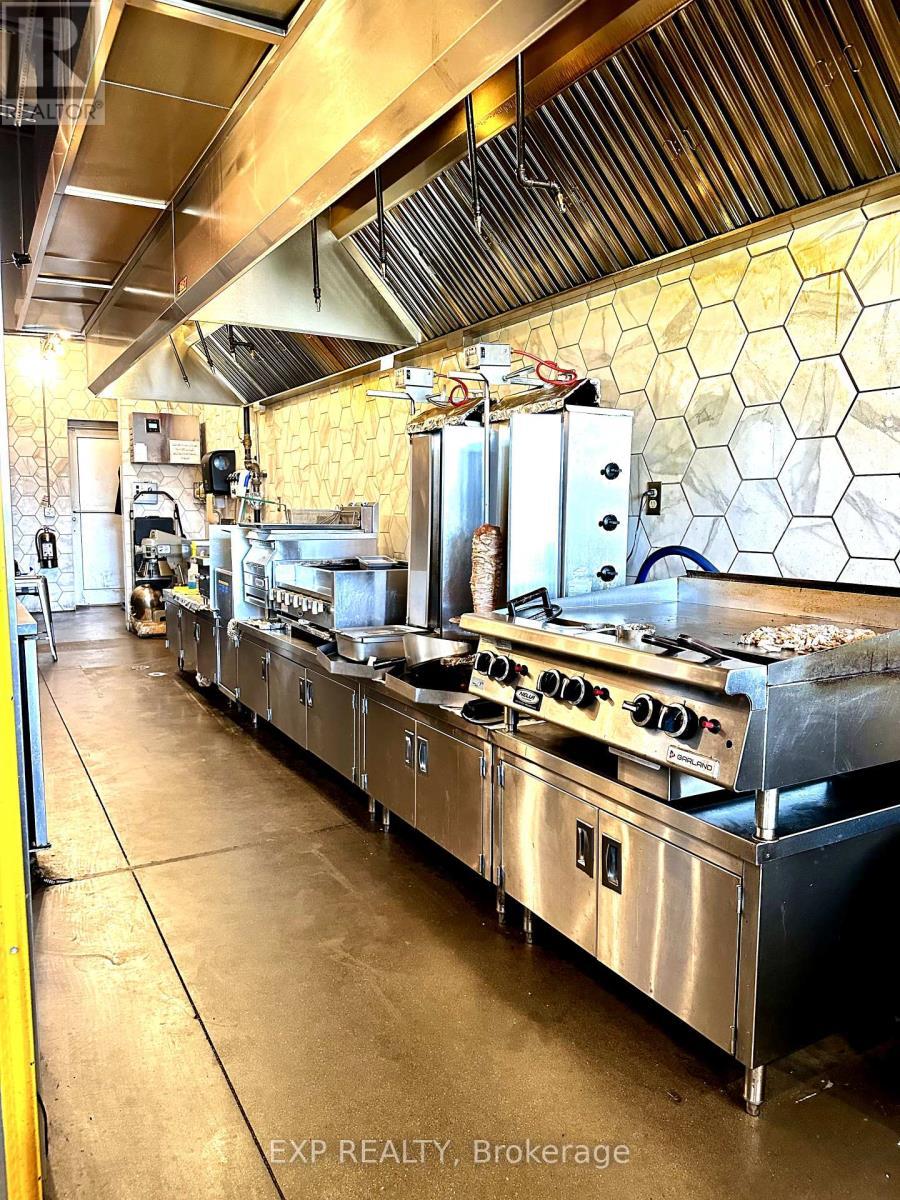 #A6 - 70 World Drive, Mississauga, ON