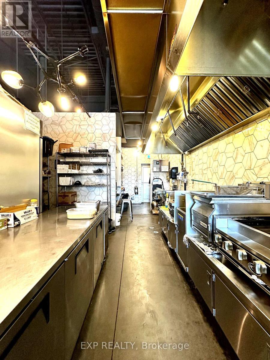 #A6 - 70 World Drive, Mississauga, ON