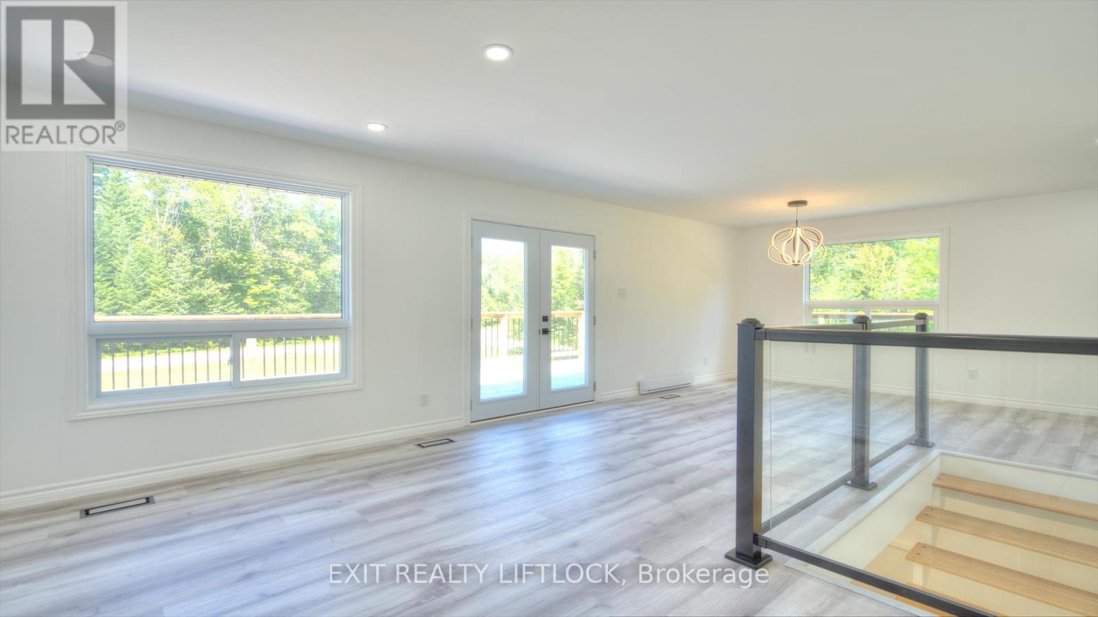 868 Addington Road, Brudenell, Lyndoch And Raglan, ON - Indoor Photo Showing Other Room