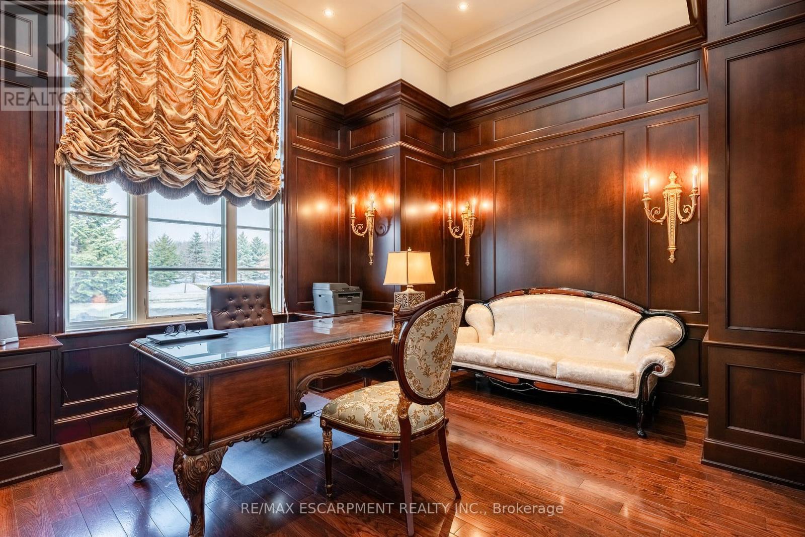 2594 Bluffs Way, Burlington, ON - Indoor Photo Showing Office