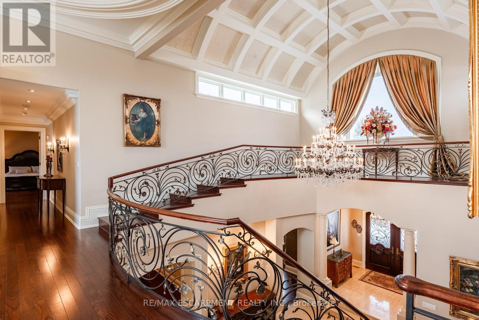 2594 Bluffs Way, Burlington, ON - Indoor Photo Showing Other Room