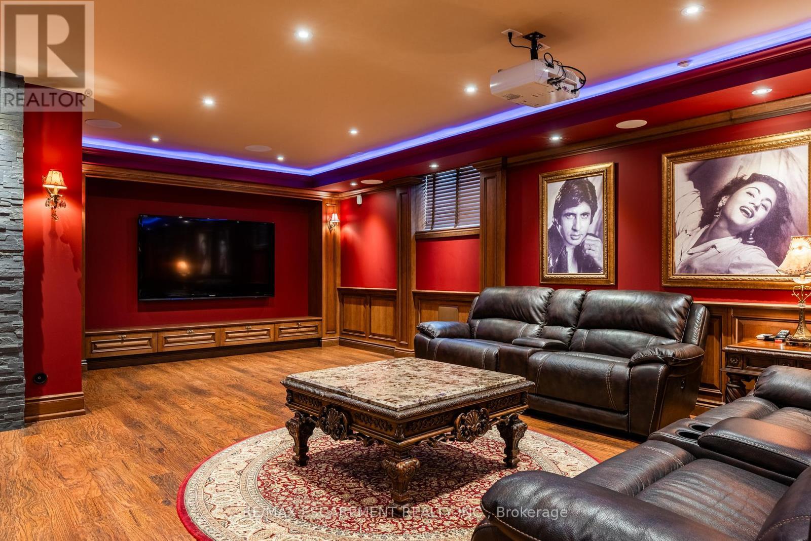 2594 Bluffs Way, Burlington, ON - Indoor Photo Showing Living Room