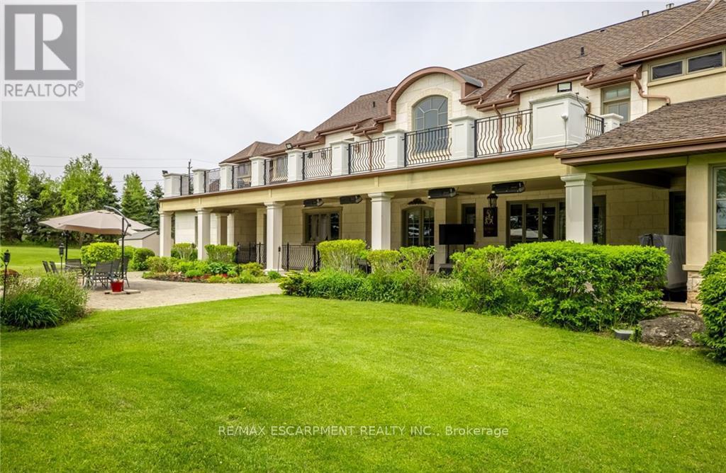 2594 Bluffs Way, Burlington, ON - Outdoor With Deck Patio Veranda