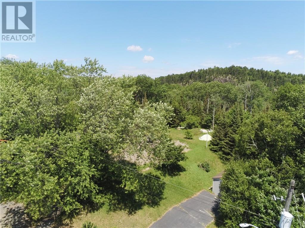 6 Gill Crescent, Onaping, ON