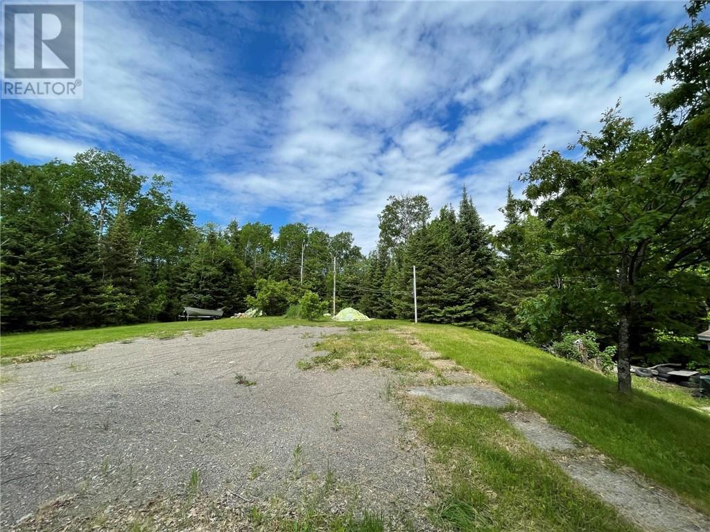 6 Gill Crescent, Onaping, ON