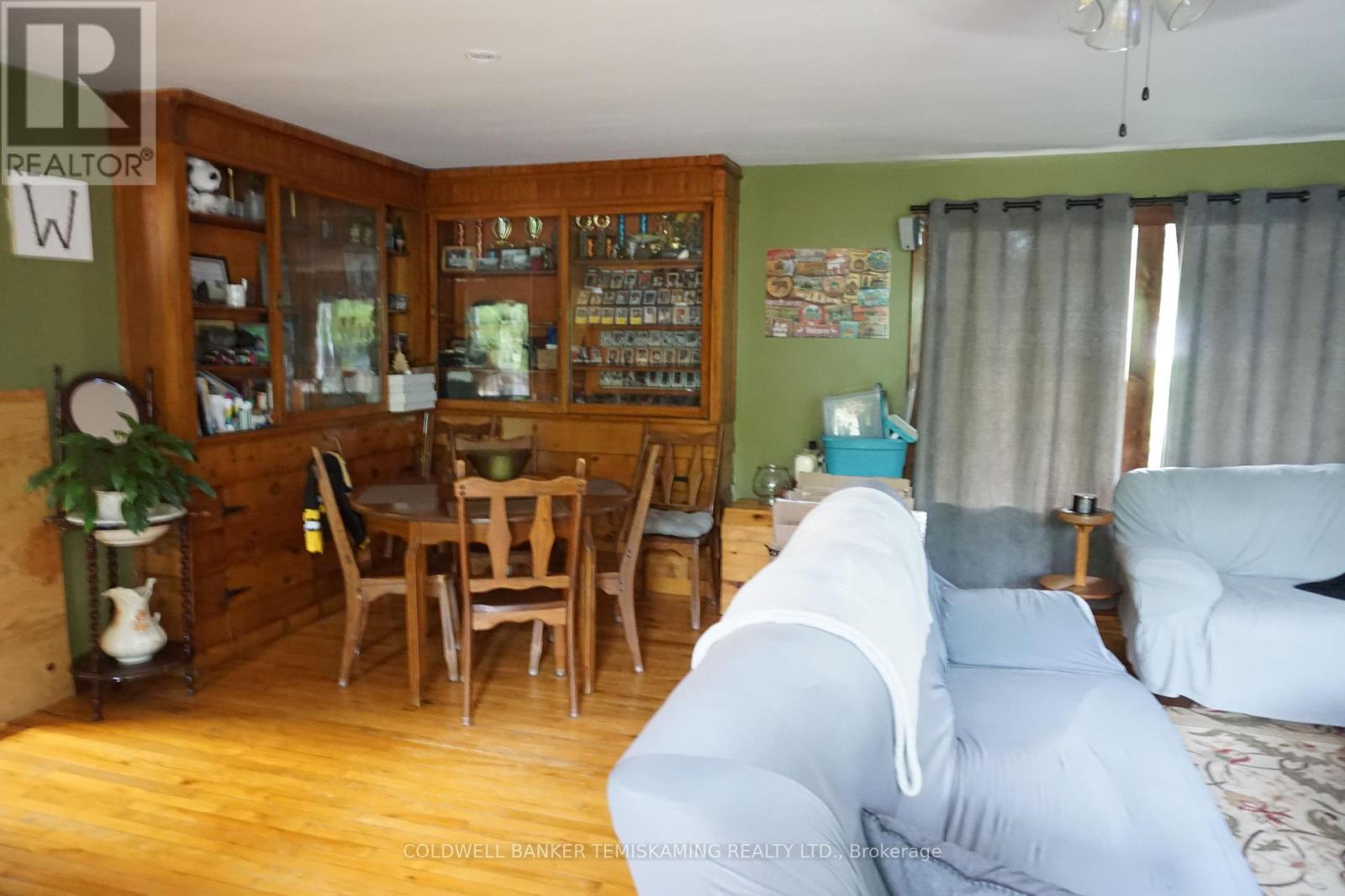 Unit 1- Built in Cabinets - 293 Meridian Avenue, Temiskaming Shores (Haileybury), ON - Indoor