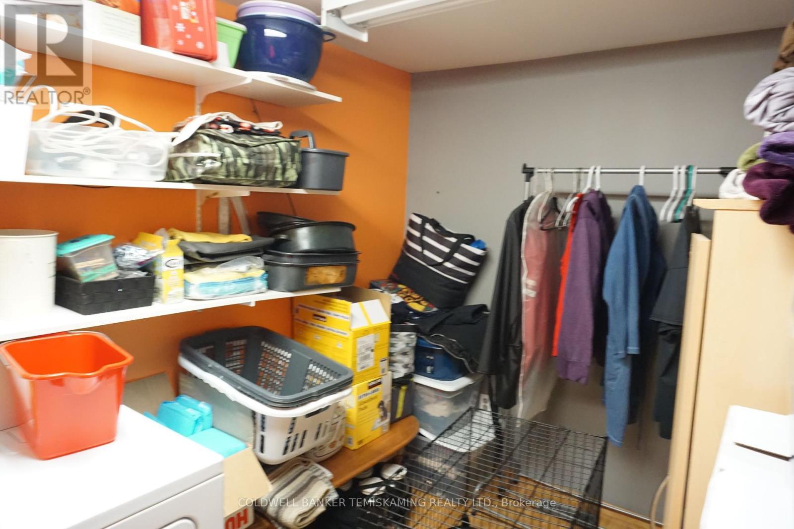 Unit 1-Laundry - 293 Meridian Avenue, Temiskaming Shores (Haileybury), ON - Indoor Photo Showing Other Room