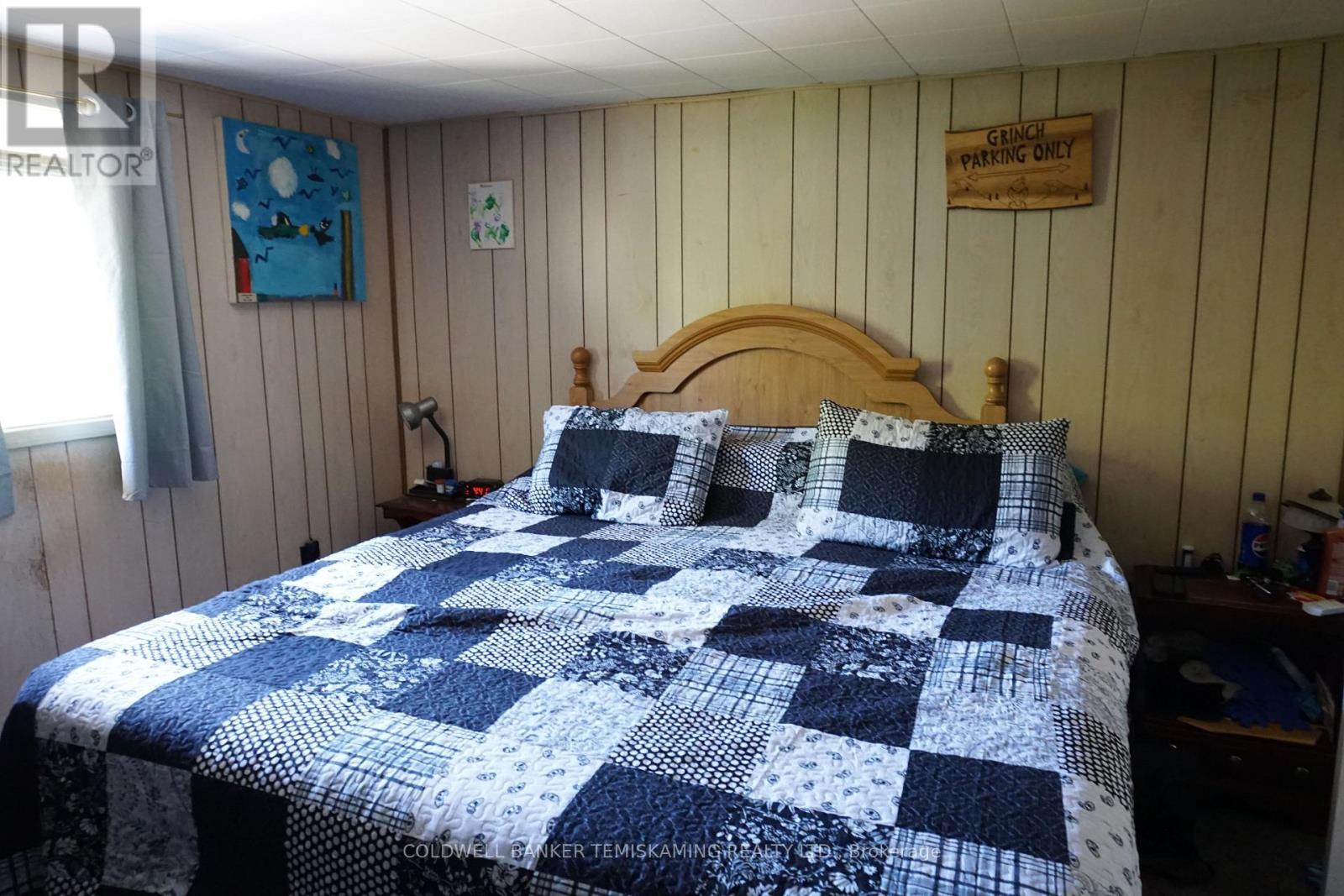 Unit 2- Bedroom 1 - 293 Meridian Avenue, Temiskaming Shores (Haileybury), ON - Indoor Photo Showing Bedroom