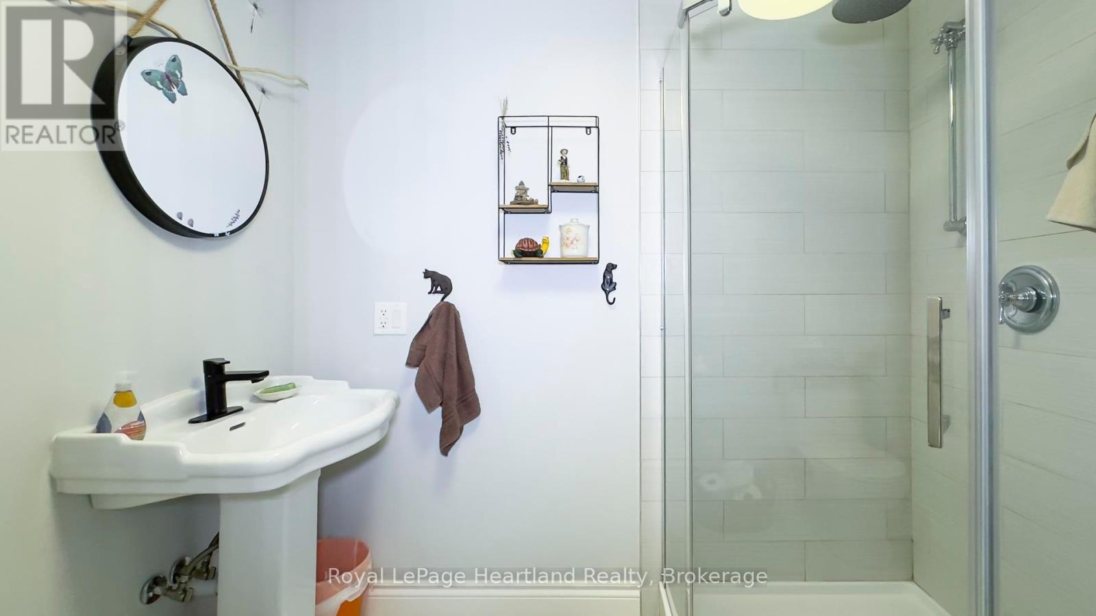 39 Balvina Drive W, Goderich (Goderich (Town)), ON - Indoor Photo Showing Bathroom