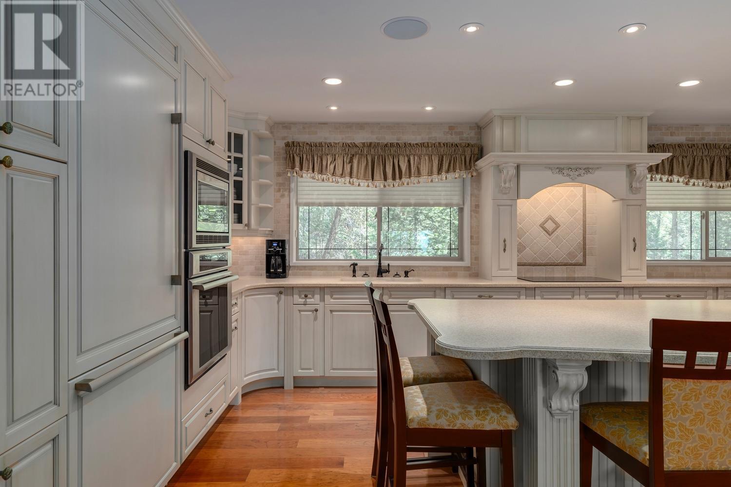 Main house - 8566 Eacrett Road, Dry Gulch, BC - Indoor