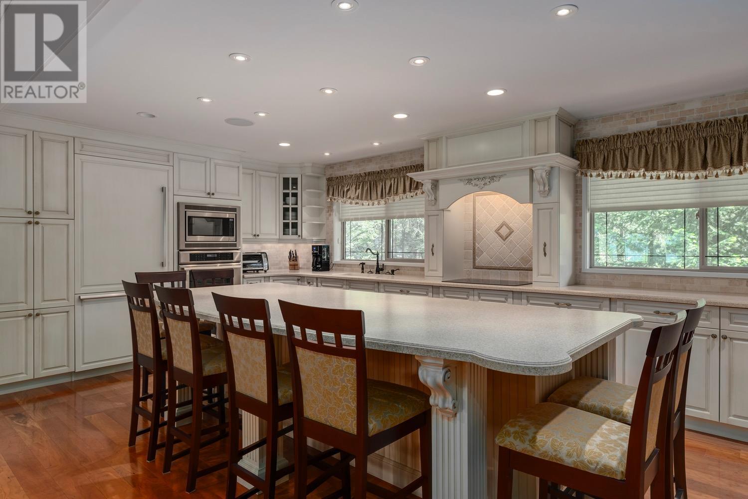 Main house - 8566 Eacrett Road, Dry Gulch, BC - Indoor