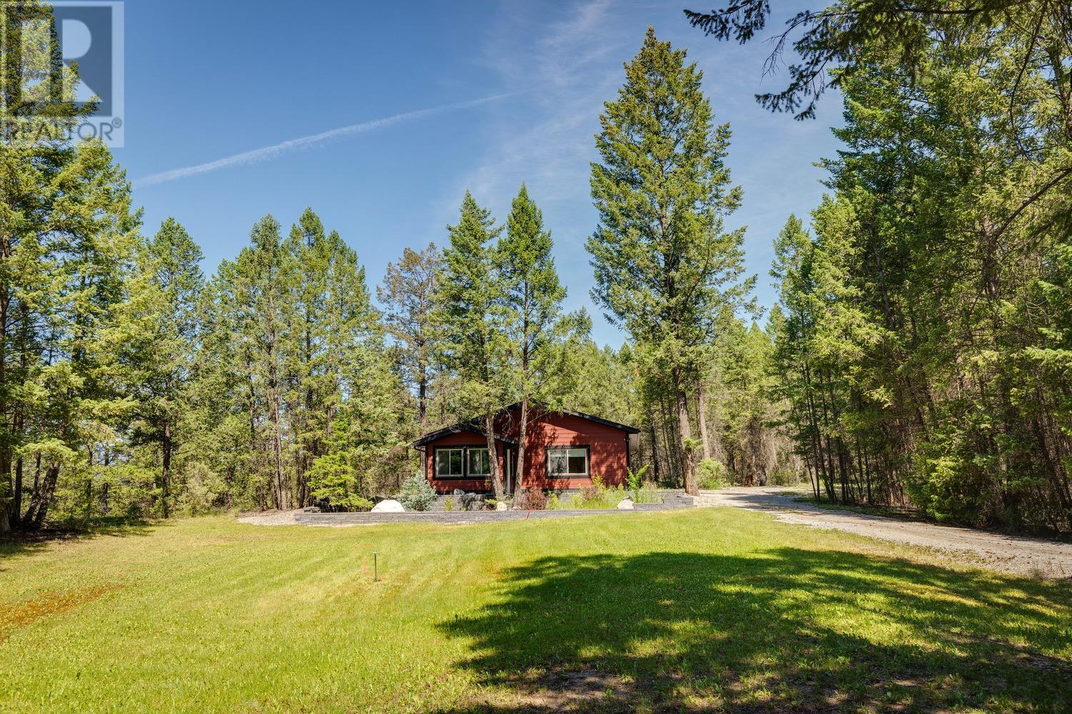 Guest house - 8566 Eacrett Road, Dry Gulch, BC - Outdoor