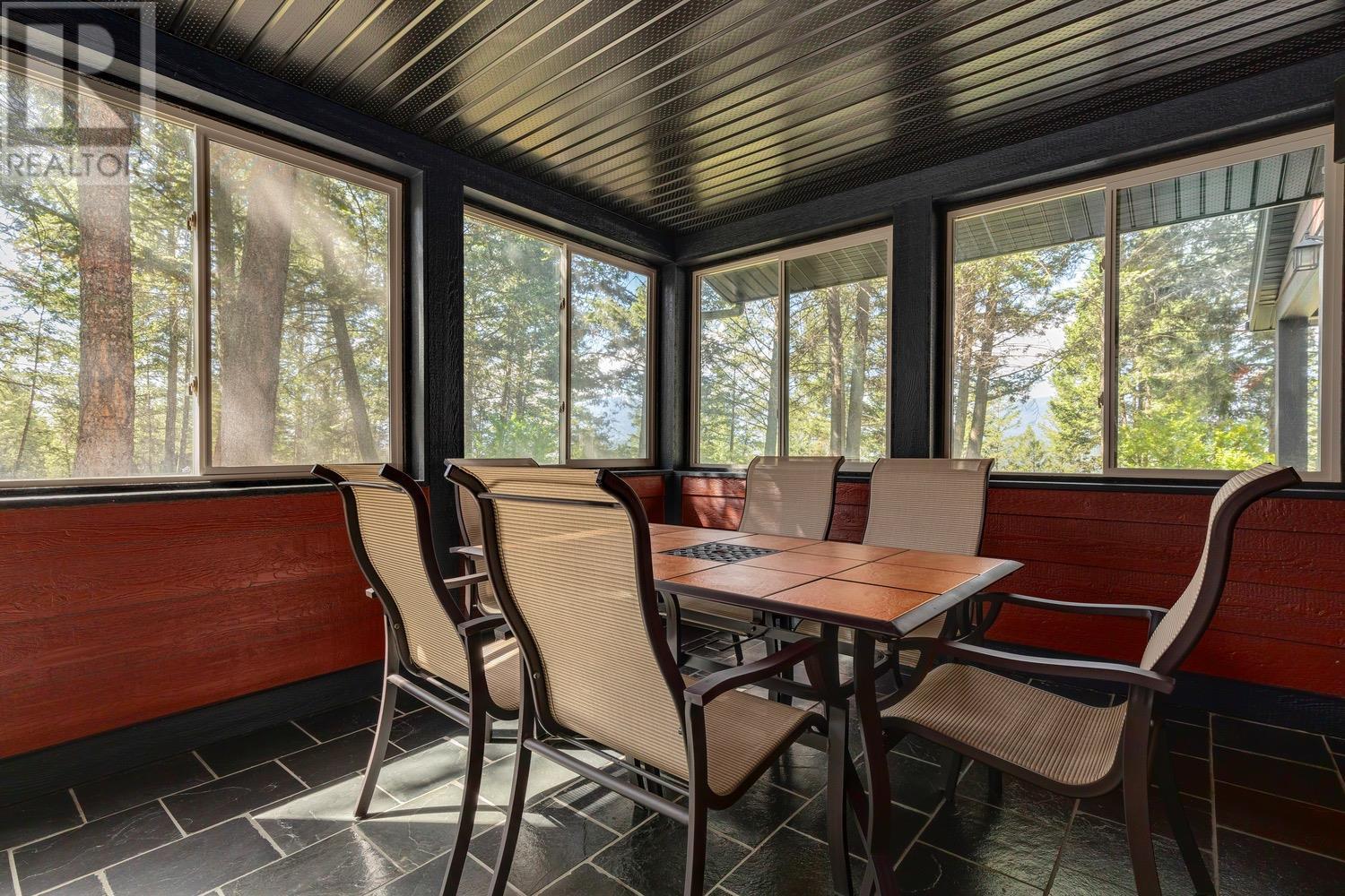 Main house - 8566 Eacrett Road, Dry Gulch, BC - Outdoor With Deck Patio Veranda With Exterior