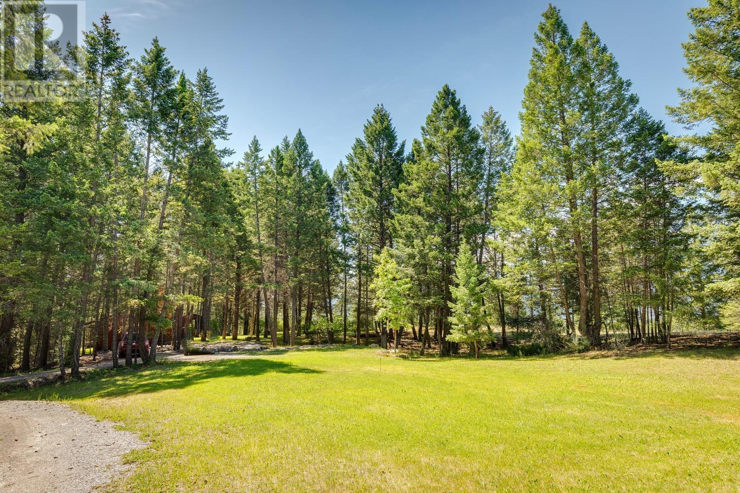 8566 Eacrett Road, Dry Gulch, BC - Outdoor