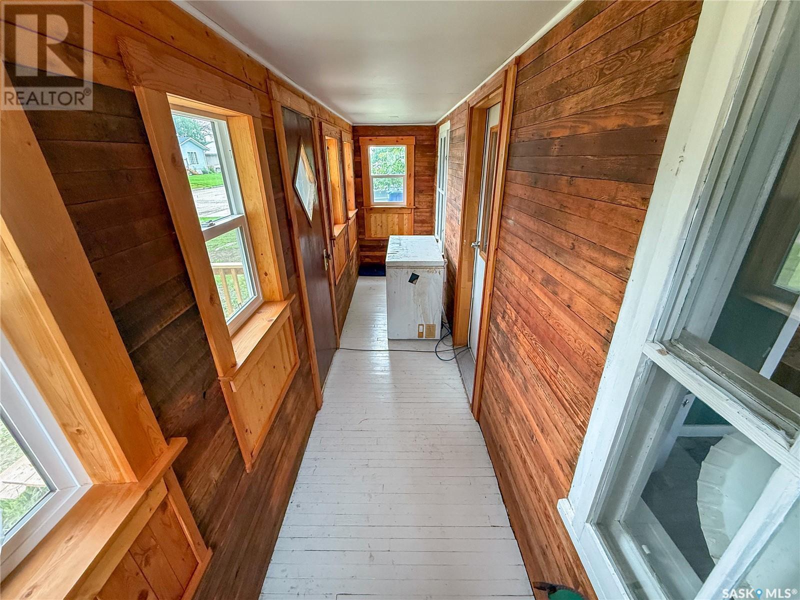 224 Front Street, Eastend, SK - Indoor Photo Showing Other Room