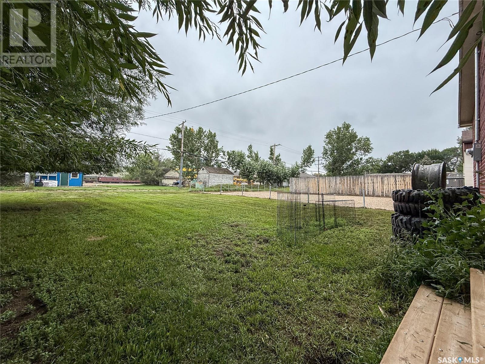 224 Front Street, Eastend, SK - Outdoor