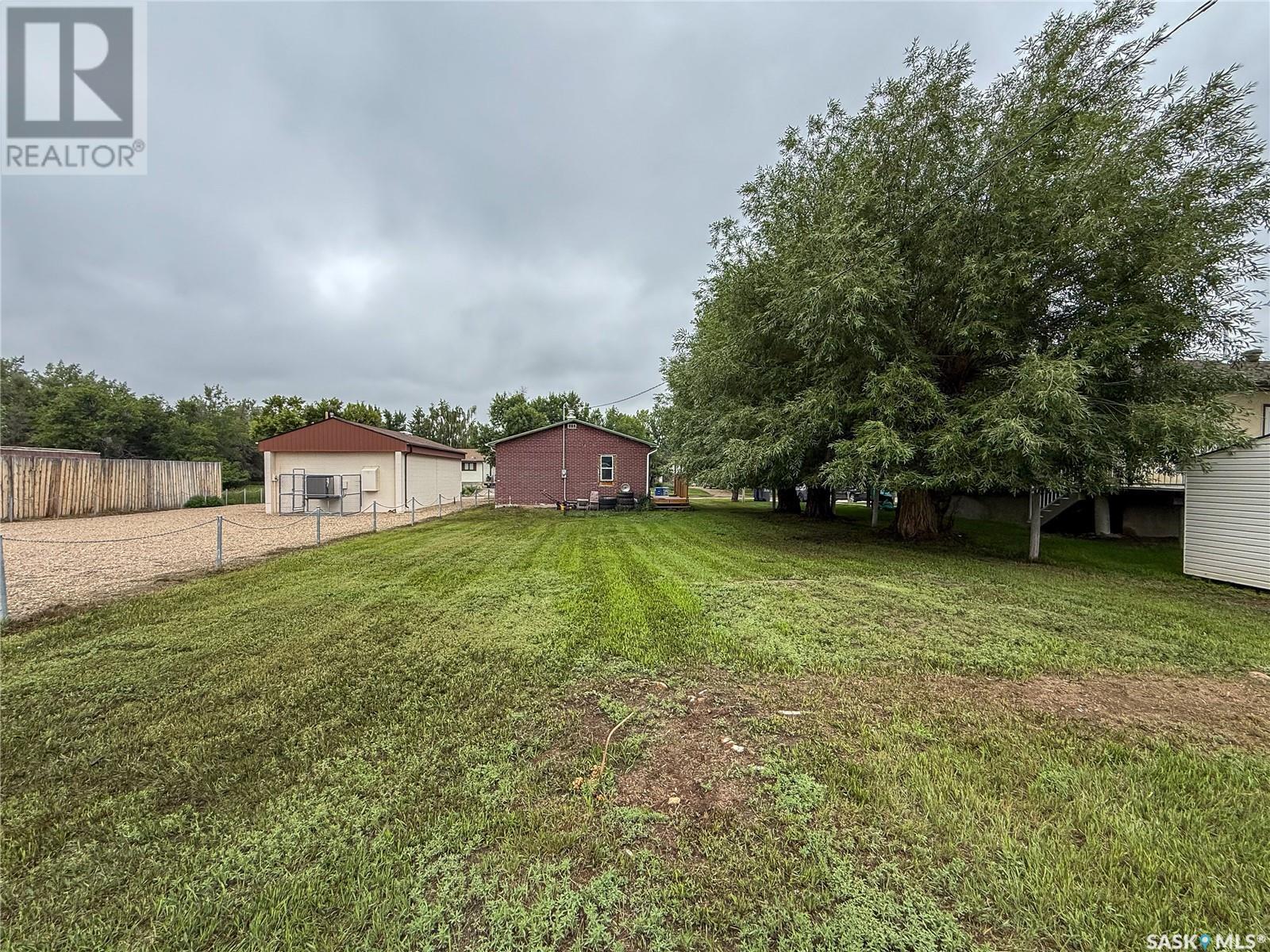 224 Front Street, Eastend, SK - Outdoor