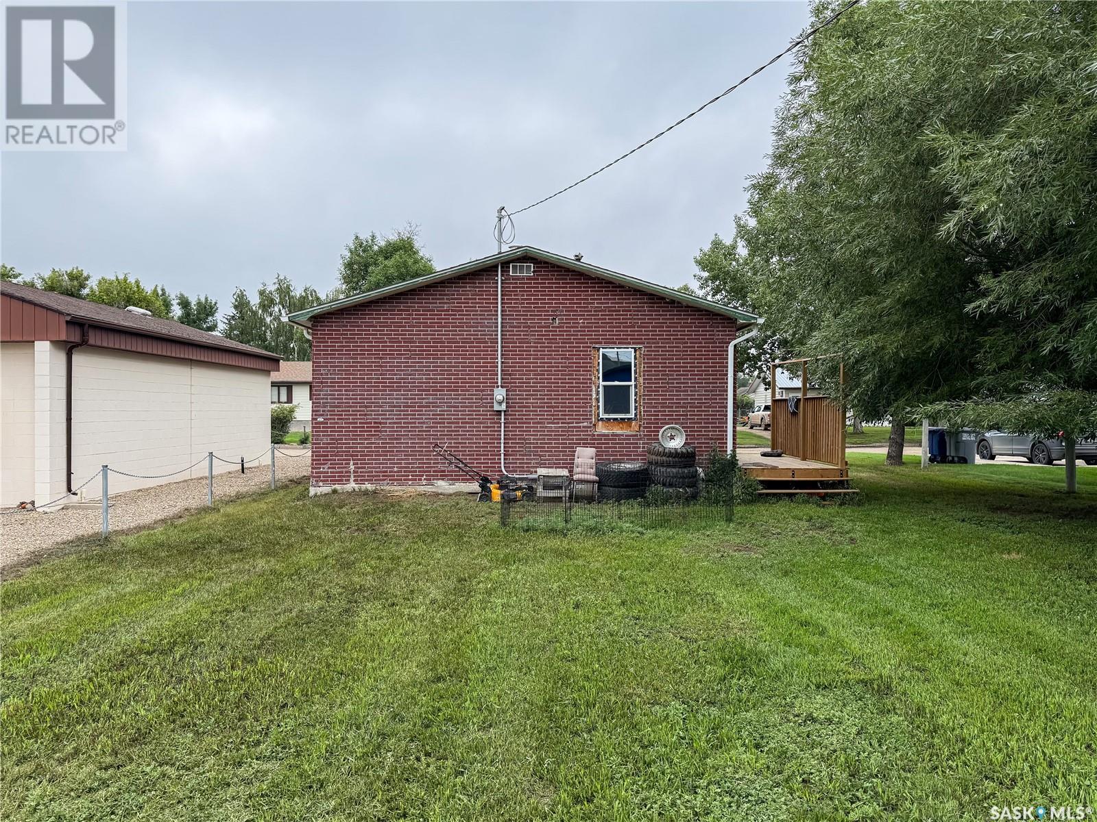 224 Front Street, Eastend, SK - Outdoor With Exterior