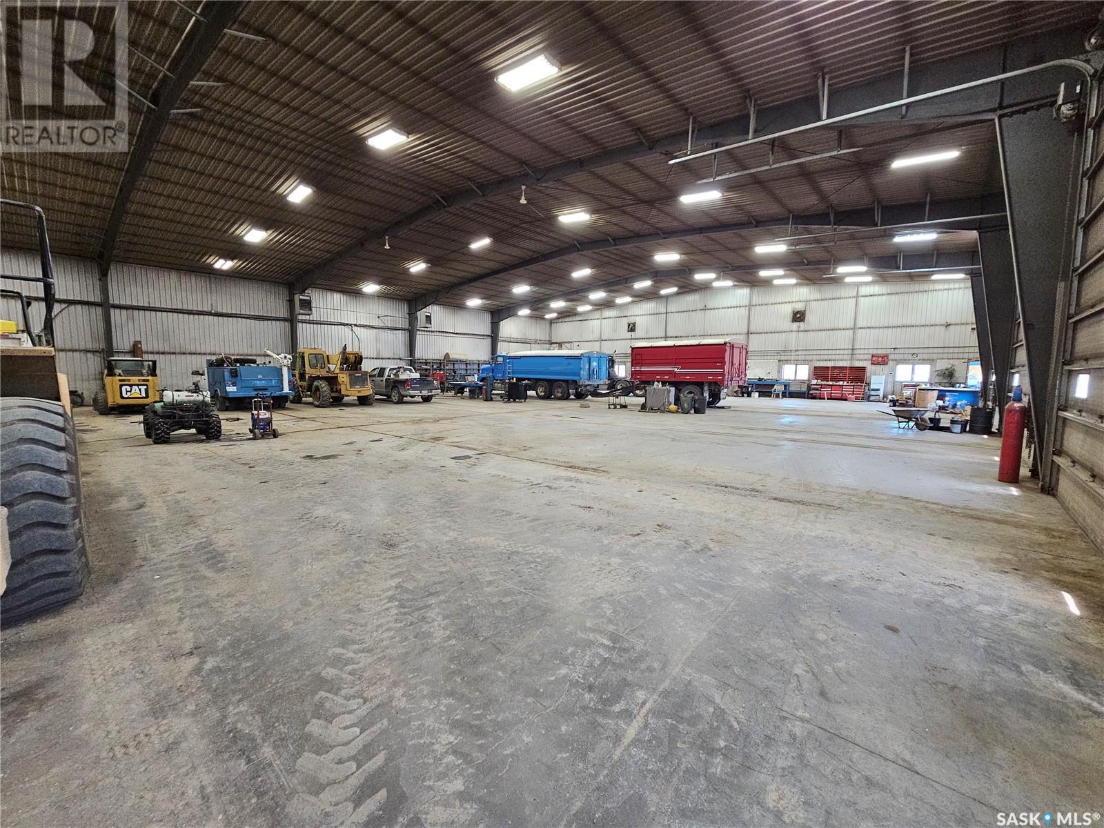 Carlyle Contracting Buildings & Land, Moose Mountain Rm No. 63, SK