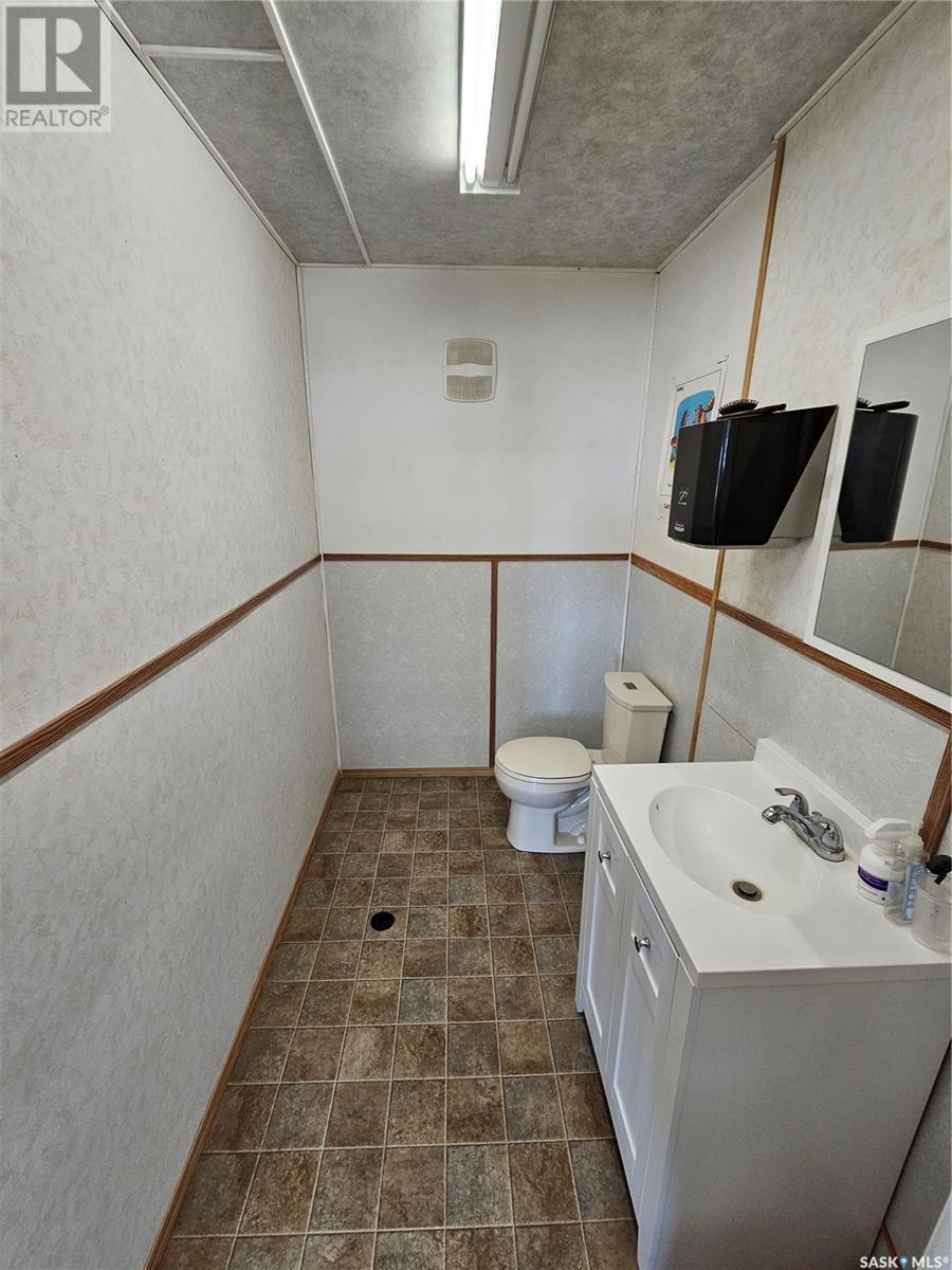 Carlyle Contracting Buildings & Land, Moose Mountain Rm No. 63, SK