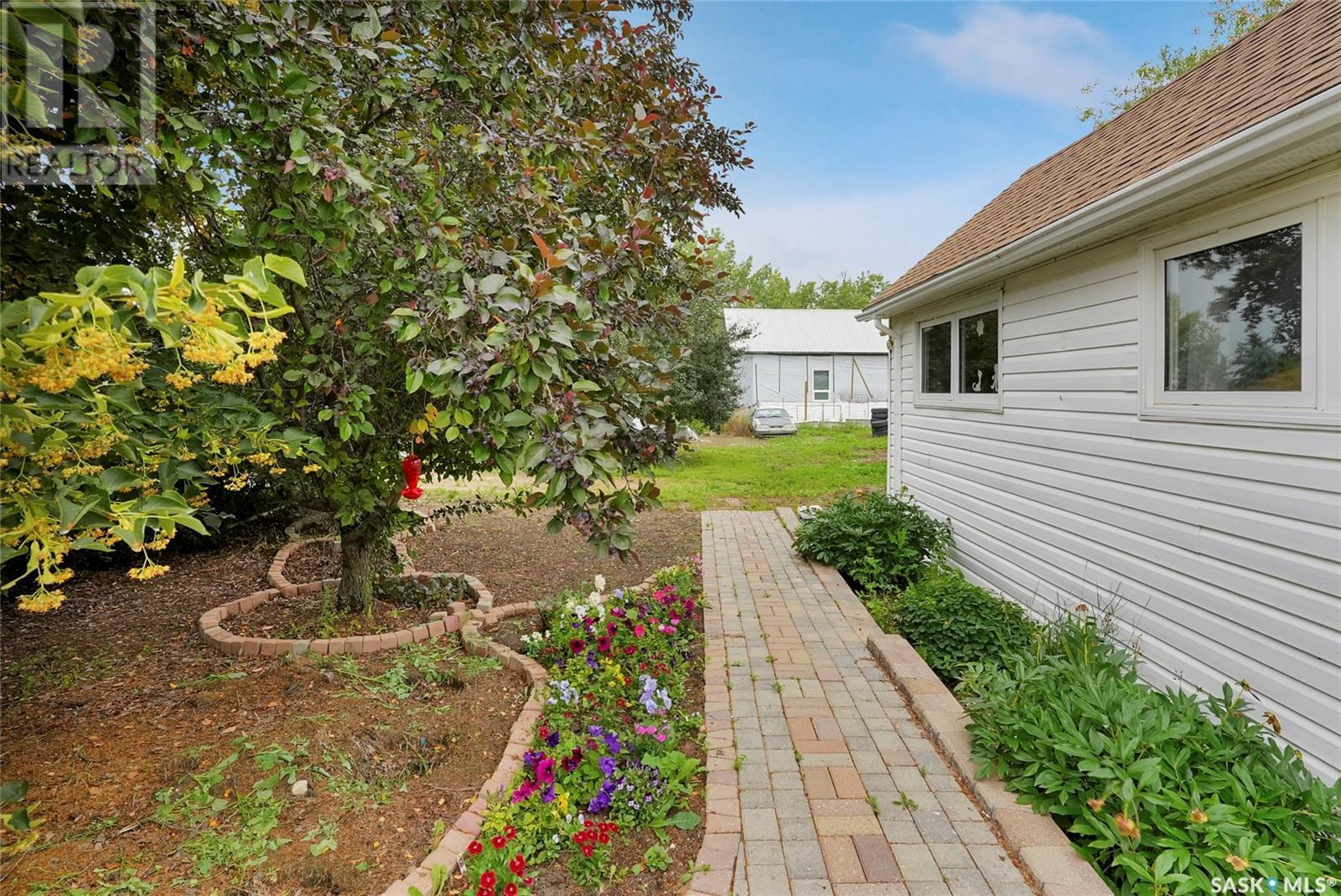 41 Main Street, Tuxford, SK - Outdoor