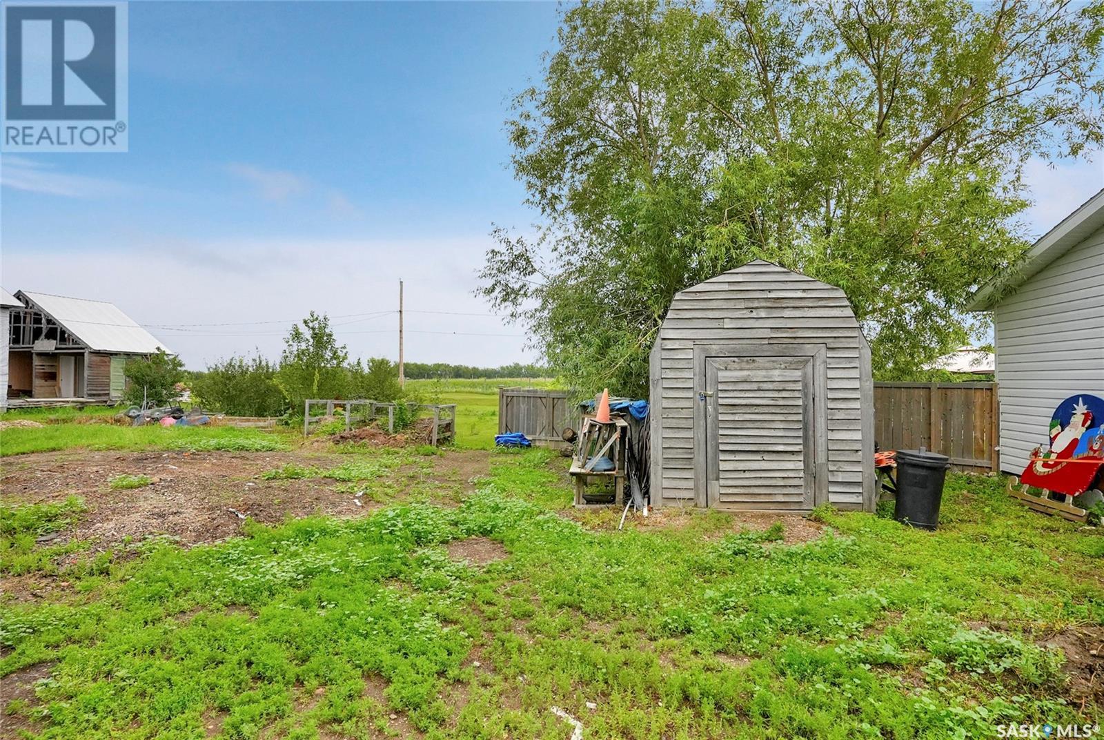 41 Main Street, Tuxford, SK - Outdoor