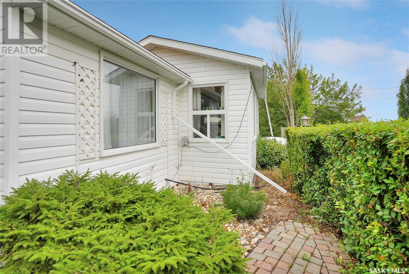 41 Main Street, Tuxford, SK - Outdoor