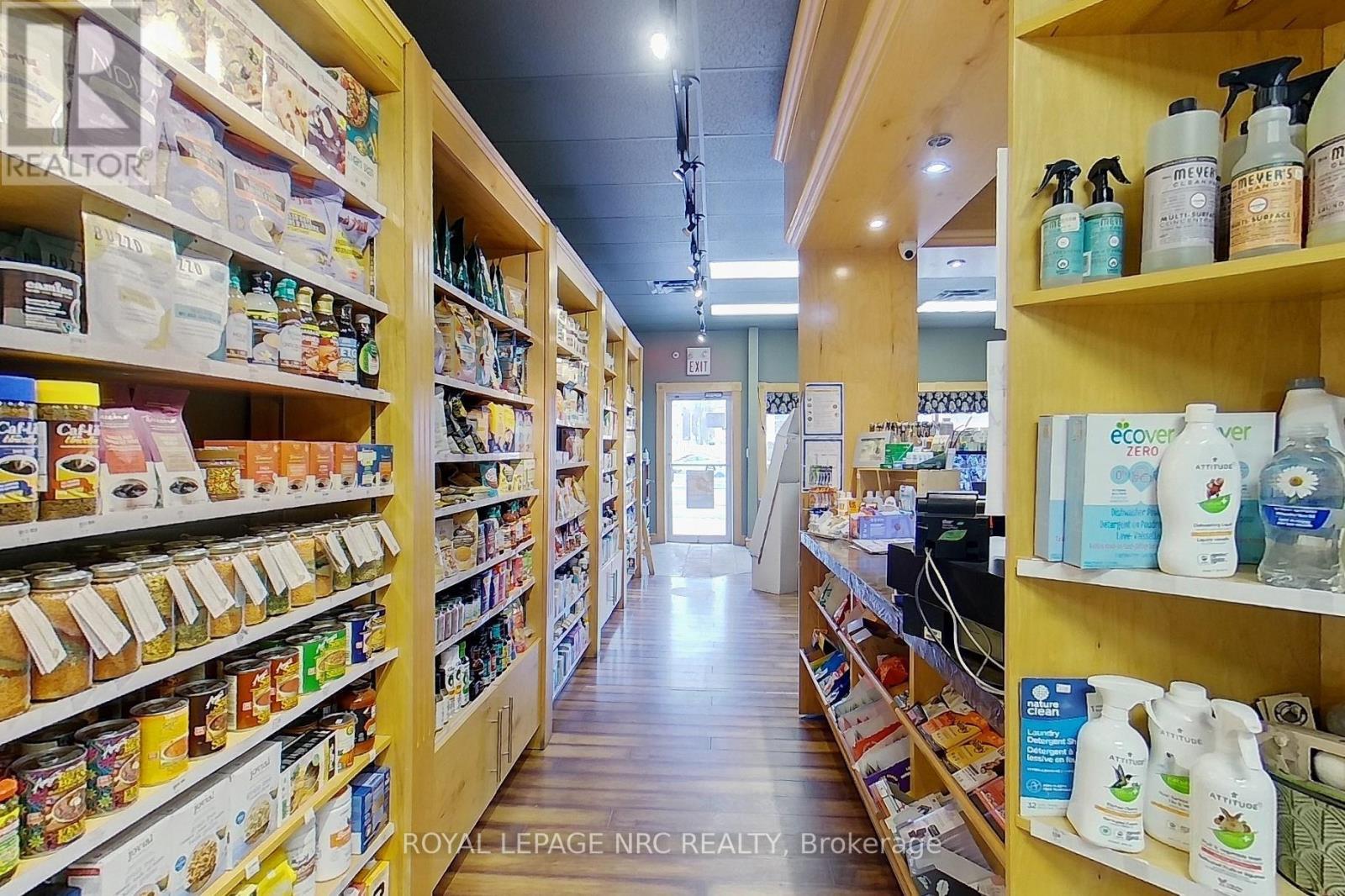 C-4 - 130 20 Highway E, Pelham (Fonthill), ON