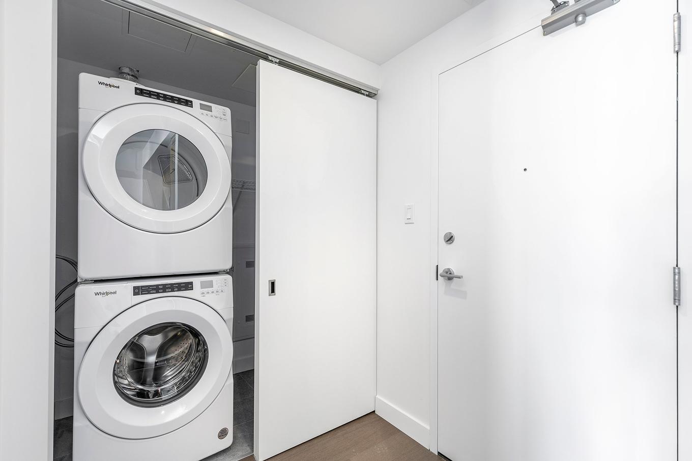 Salle de lavage - 422-1900 Rue Suzanne-Coallier, Montréal (Saint-Laurent), QC - Indoor Photo Showing Laundry Room
