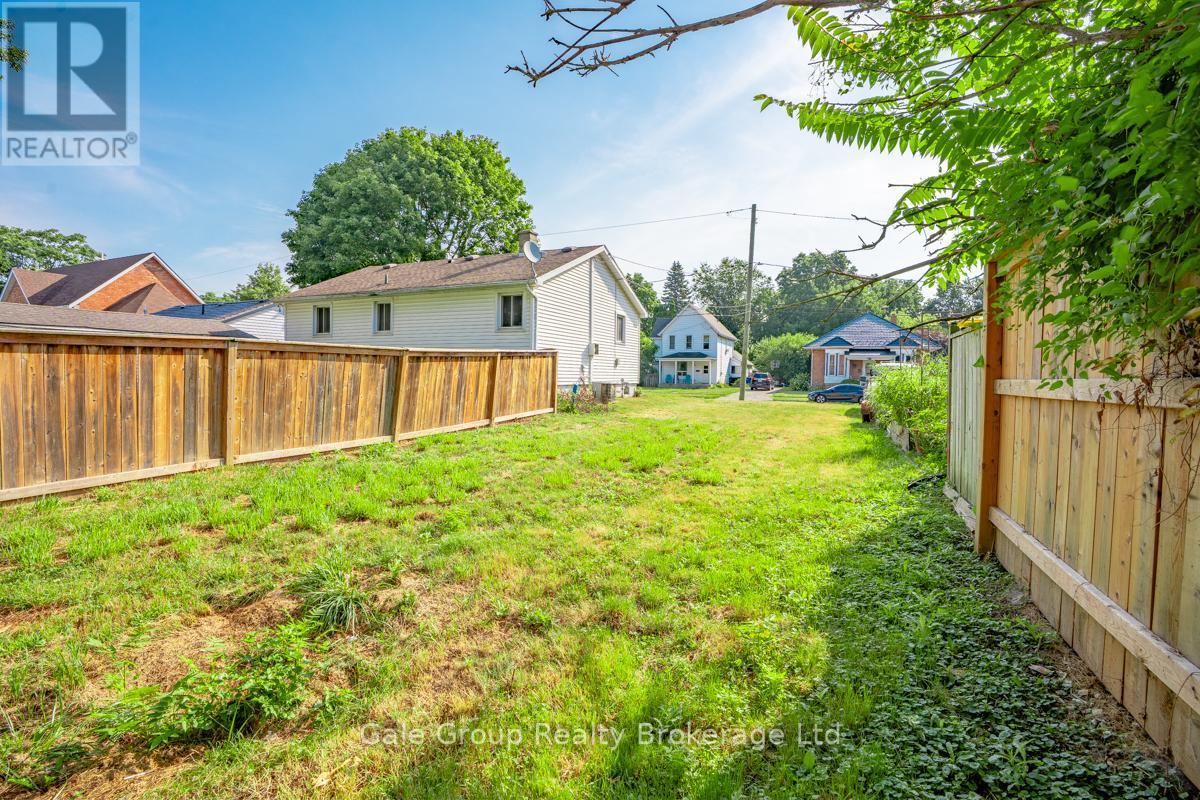 34 Prince Street S, Chatham-Kent (Chatham), ON