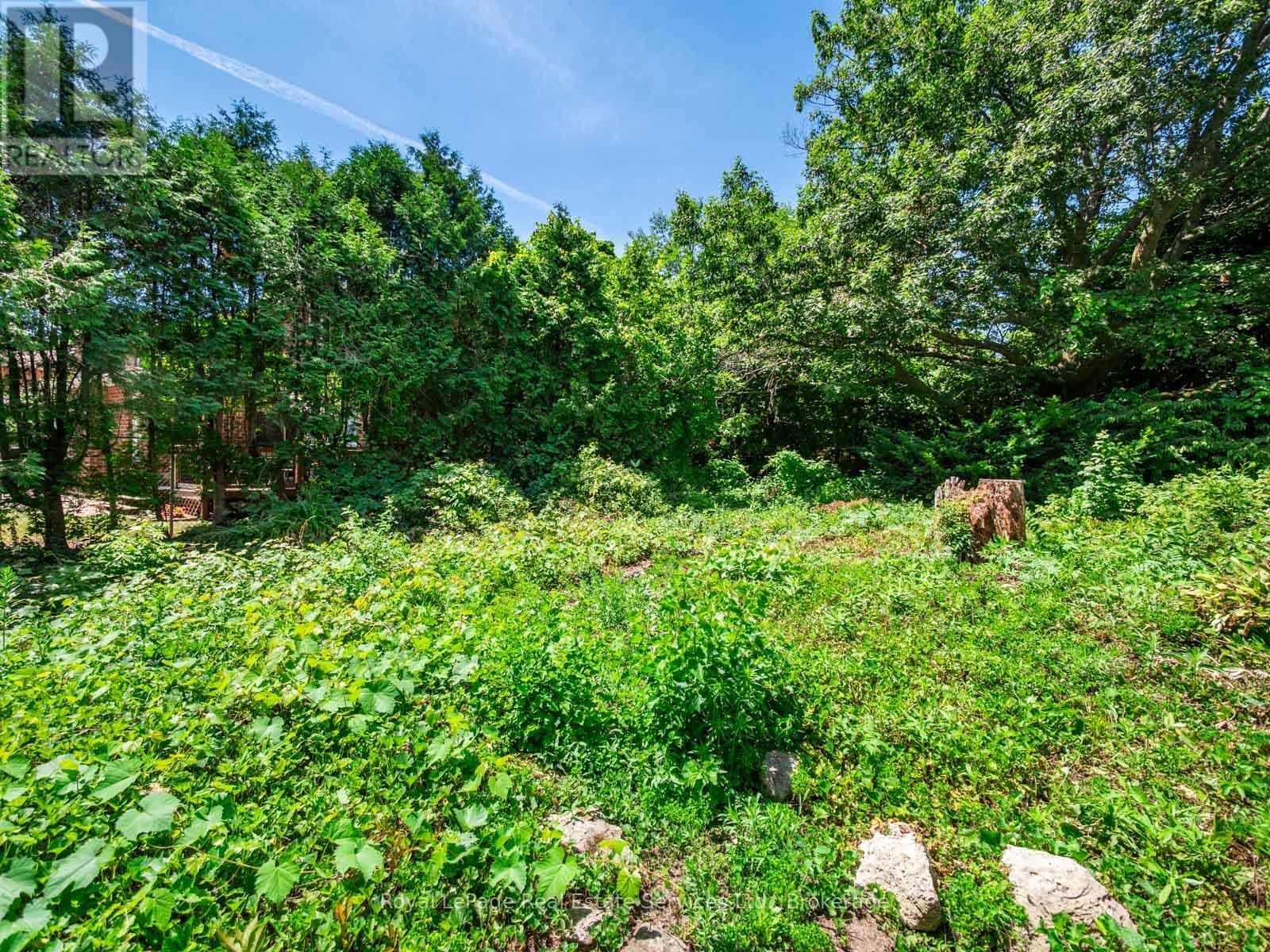 0 Victoria Street, Oakville (Br Bronte), ON