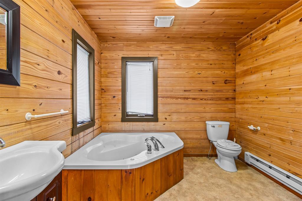 215 Main Street, Long Harbour, NL