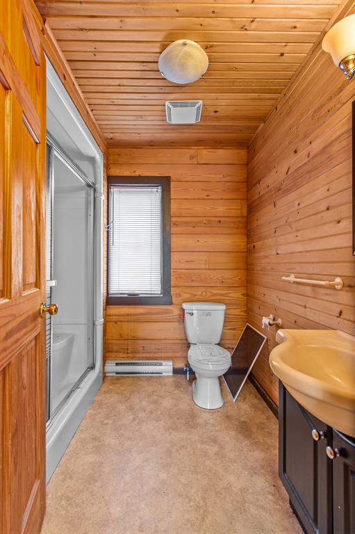 215 Main Street, Long Harbour, NL