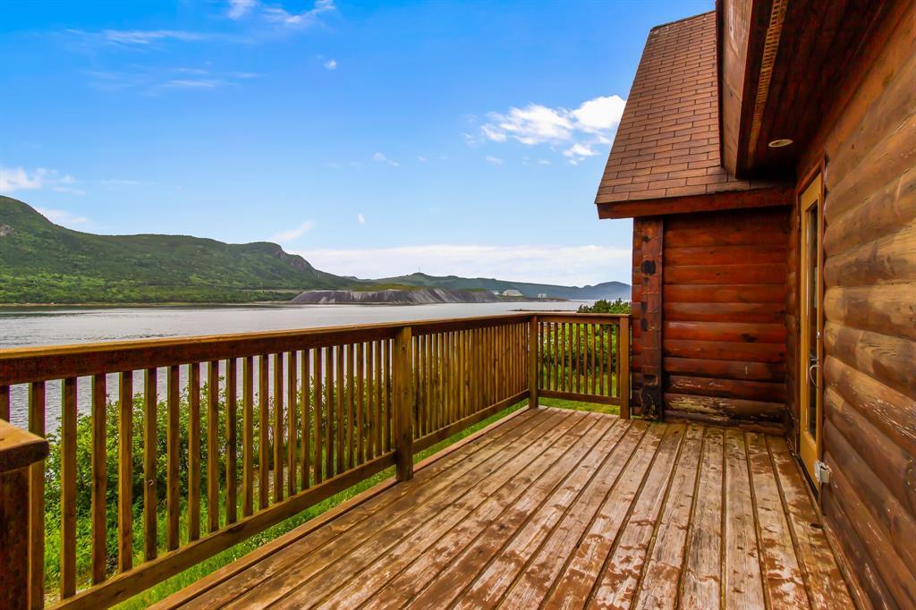 215 Main Street, Long Harbour, NL